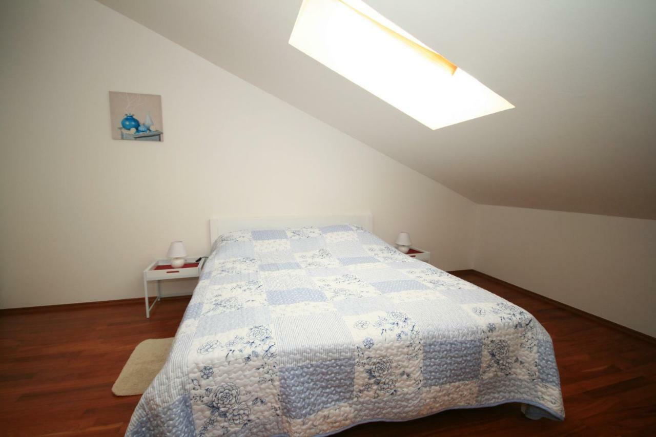Apartment Mimoza 5, Baska, Krk Eksteriør billede
