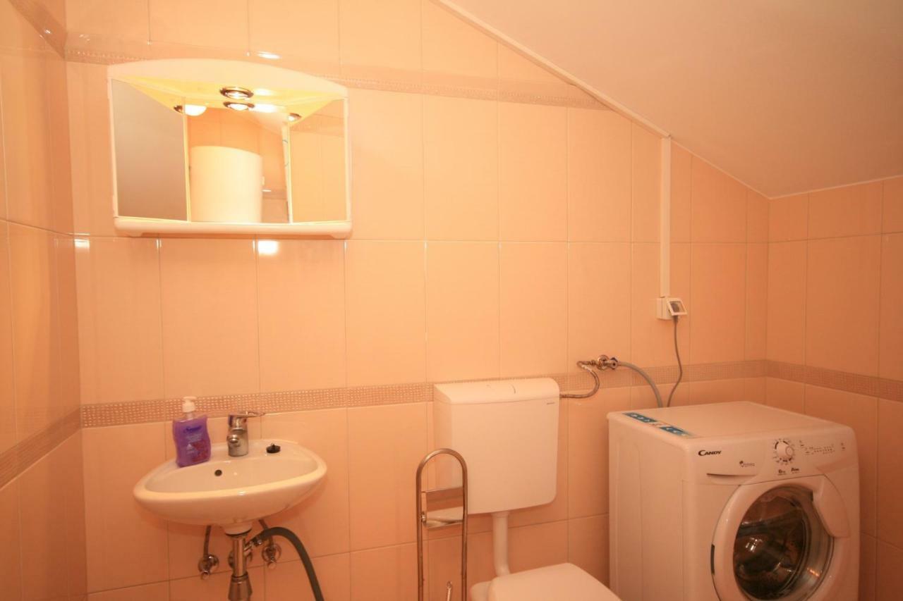 Apartment Mimoza 5, Baska, Krk Eksteriør billede