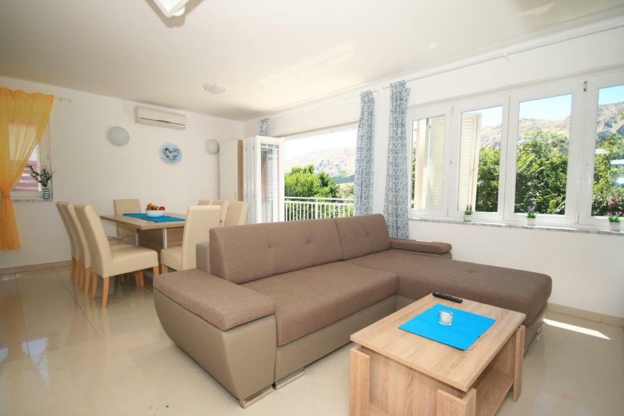 Apartment Mimoza 5, Baska, Krk Eksteriør billede